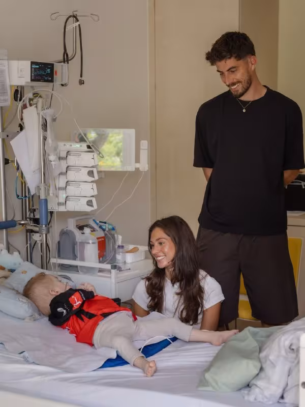 Kay Havertz Leverkuzendagi bolalar shifoxonasiga yordam berdi