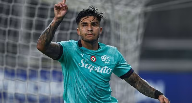 Roma Santiago Kastroni o'z safiga qo'shib olishga yaqin