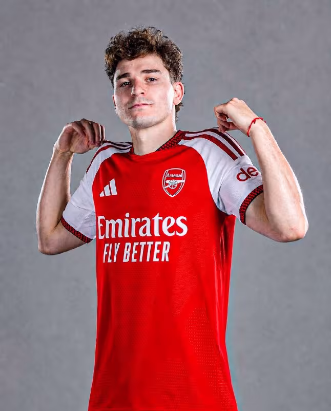 Arsenal Xulian Alvaresni o'z safiga qo'shib olmoqchi