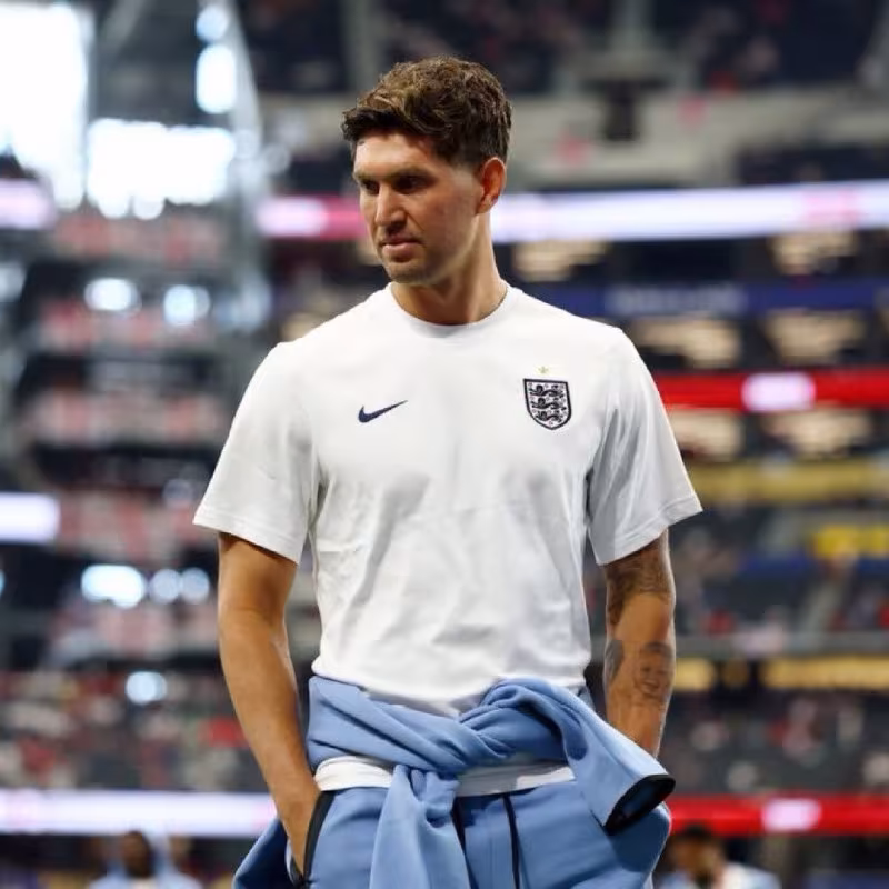 Arsenal Jon Stounzga qiziqish bildirmoqda