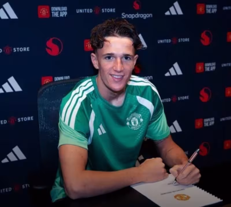 Manchester United 19 yoshli darvozabonni o'z safiga qo'shib oldi