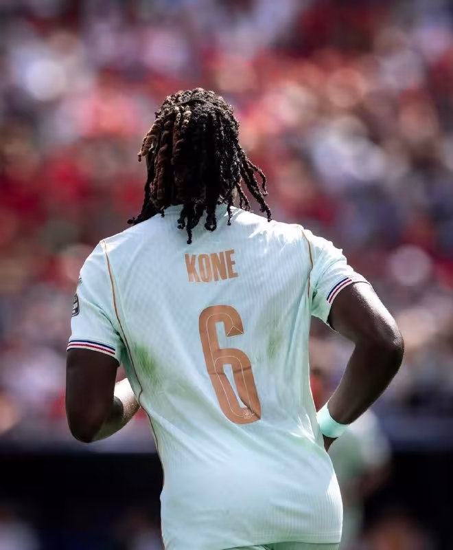 Manchester United Kone va Skottni o'z safiga qo'shib olmoqchi