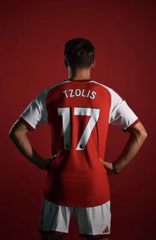 Xristos Tsolis «Arsenal»da 17-raqam ostida o'ynaydi