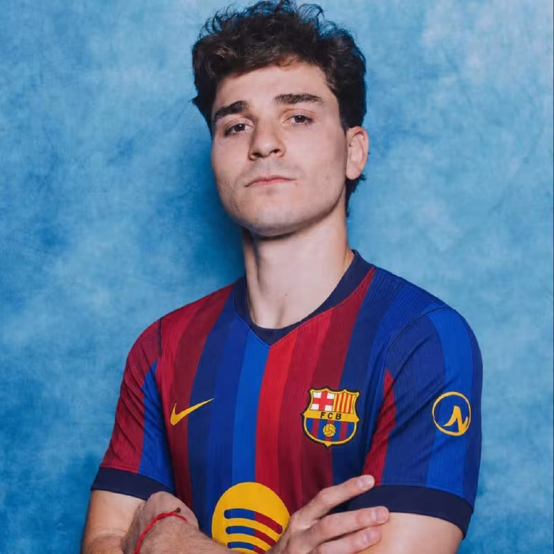 «Barselona» Xulian Alvares borasida «Atletiko Madrid» bilan aloqaga chiqdi