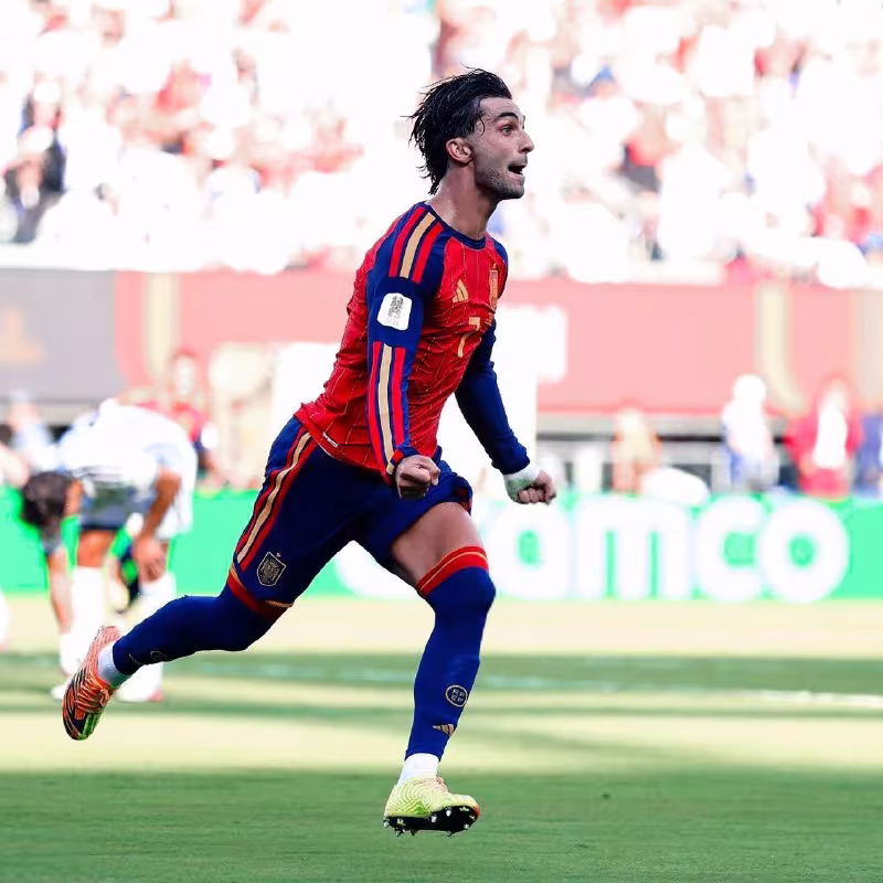 Ferran Torres Ispaniya terma jamoasi tarixida muhim natijani qayd etdi