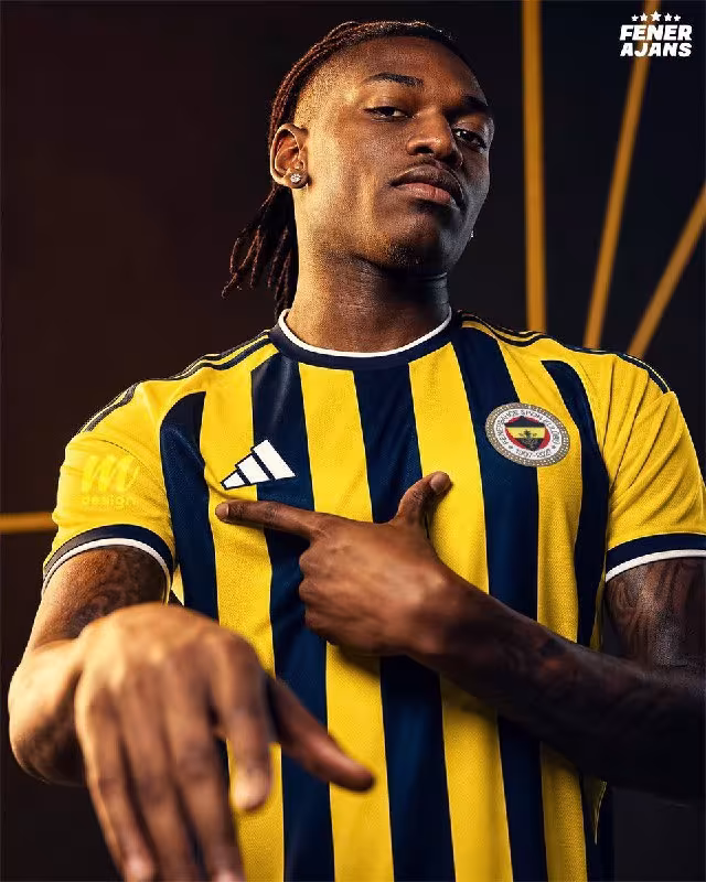 Fenerbaxche Rafael Leao bilan qiziqmoqda