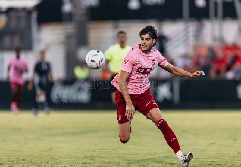 Barselona Xavi Guerra transferi ustida ishlamoqda
