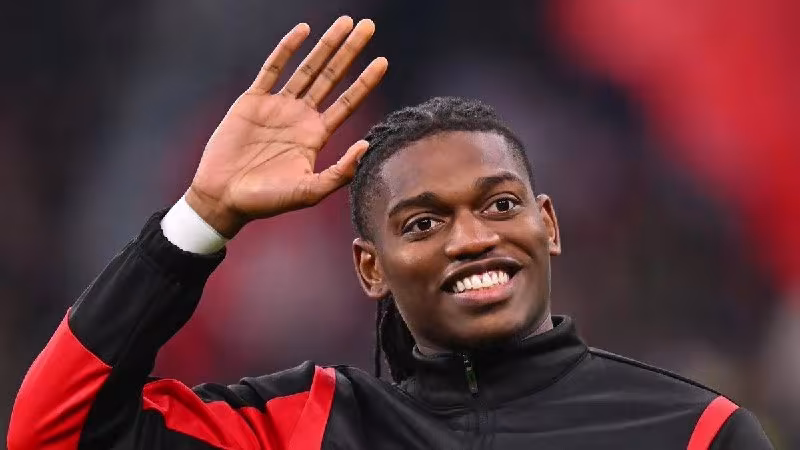 Milan Rafael Leao'ni sotishda qiyinchilikka duch kelishi mumkin