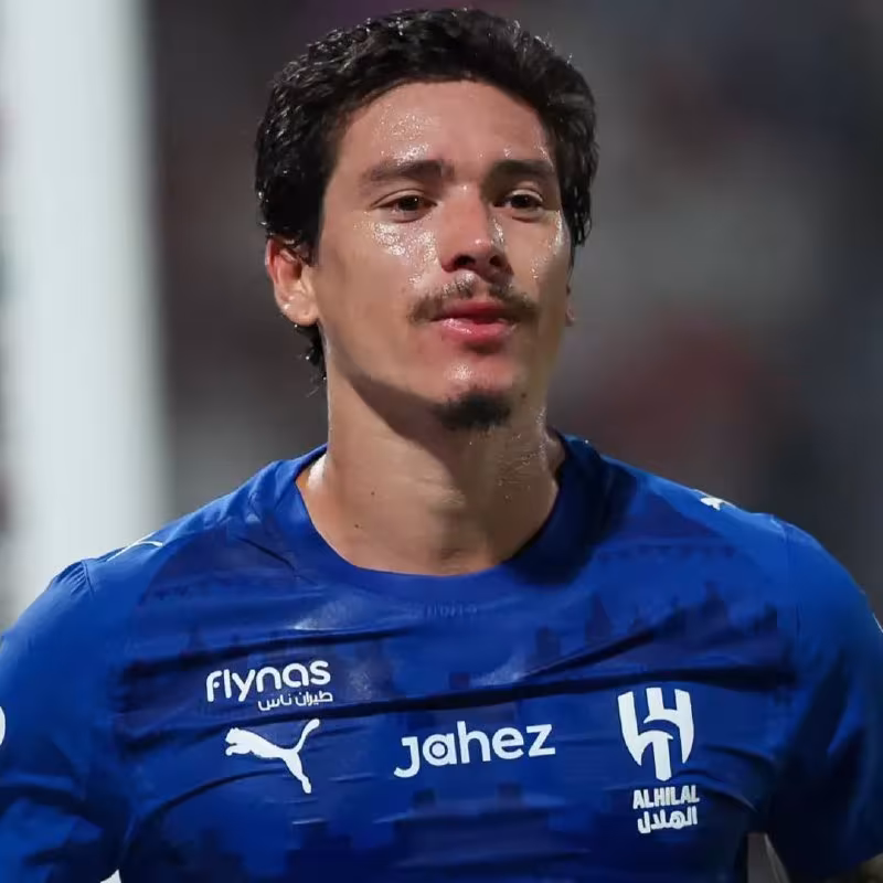 "Barselona" Darvin Nunes variantini ko'rib chiqmoqda