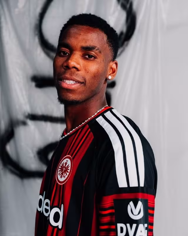 Rafael Onyedika «Ayntraxt» futbolchisiga aylandi