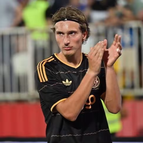 Jordi Cruyff Mika Godts'ning «Ayaks»dan ketishiga qarshi