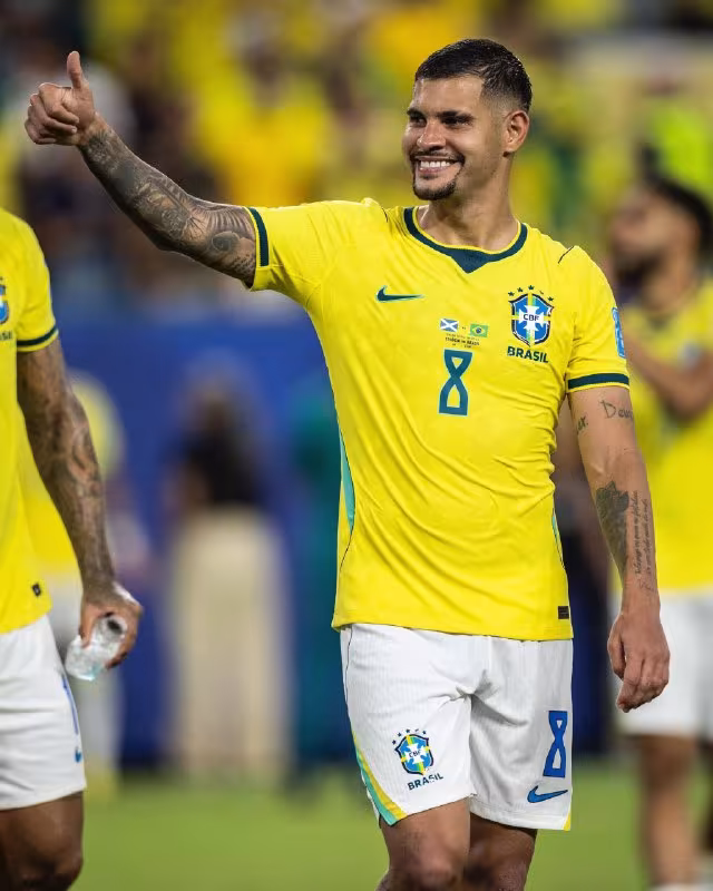Bruno Gimaraes transferi bo'yicha muzokaralar yakuniy bosqichda