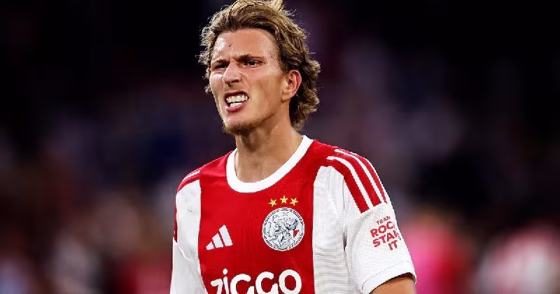 Mika Godts PSJga o'tishni istamoqda